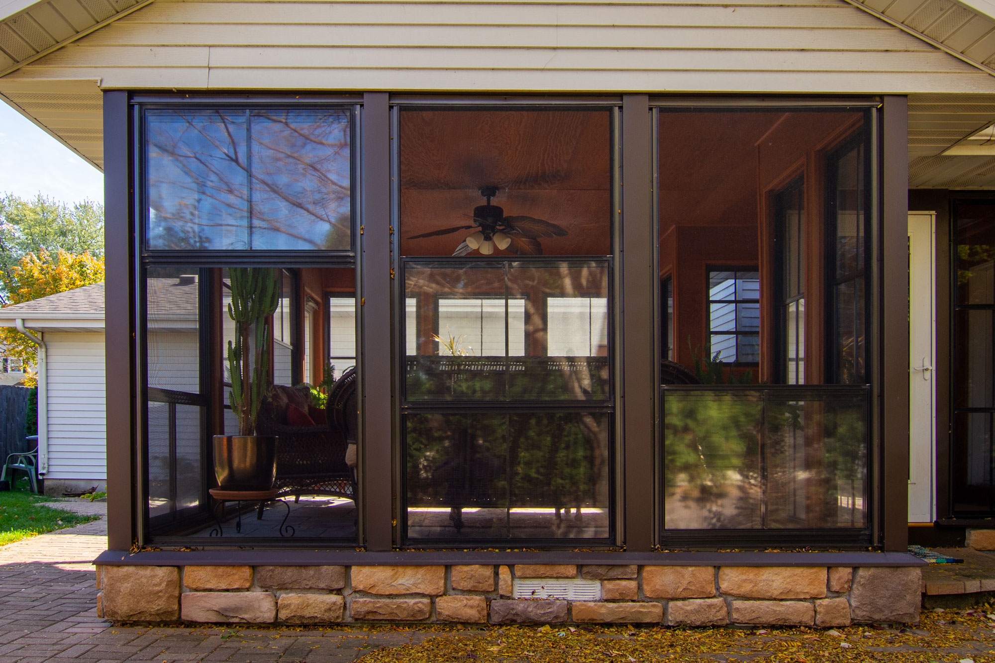 Memory Vinyl Windows | Sunroom Addition | V-Series | Kool View